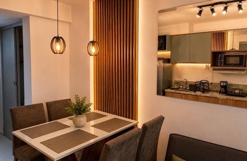 Centro Apartment | SkyLux Studio Museum of Tomorrow
