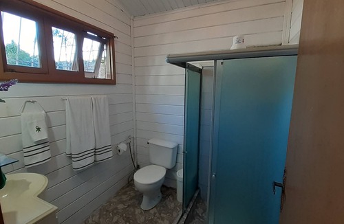 Quitandinha Ski Chalet | Soothing 1-bedroom chalet in tranquil Petrópolis getaway