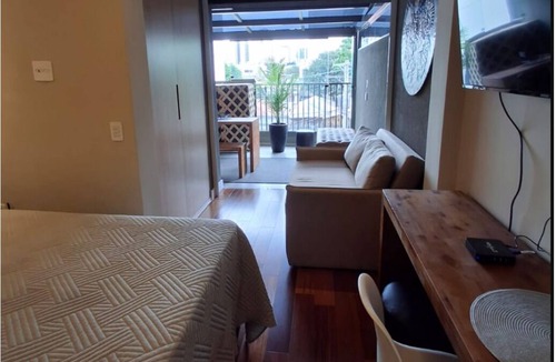 Saude Apartment | Sophisticated Garden Studio near Saúde Metro Station, 36 m2