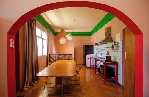 Prado Apartment | Spacious 230m² 4 Bed. Large, Cozy, Sunny Balcony. In the heart of the city.