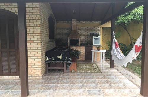 Morro das Pedras House | Spacious house with swimming pool.