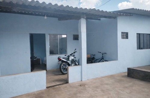 Nova Campo Grande House | Spacious, tree-lined house with a hammock for relaxing. Playground, close to the airport.