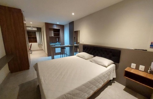 Nova Friburgo Hotel | Standard Suite | Pool, BBQ & 1 mi to Ponto 1 Shopping