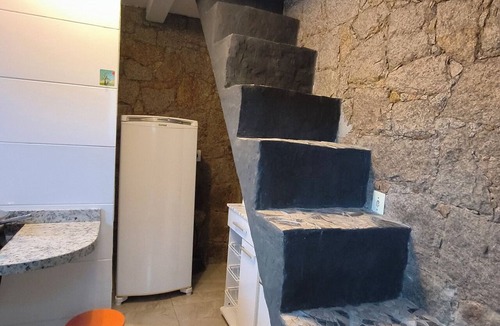 Trindade House | Stone outbuilding in Trindade, very close to UFSC and Vila Romana Shopping Mall.