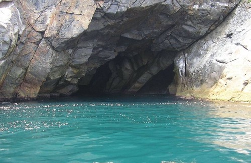 Praia dos Anjos House | Studio apartment located in the center of Arraial do Cabo. Suitable for 6 adults.