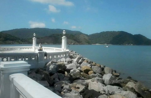 Ponta da Praia Apartment | Studio apartment with Wi-Fi one block from the beach.