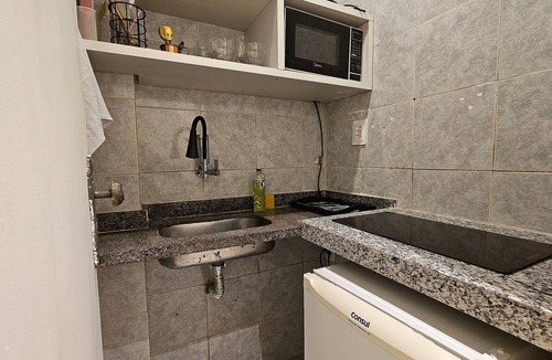 Copacabana House | Studio Blue Copacabana w/AC 5 min to Beach