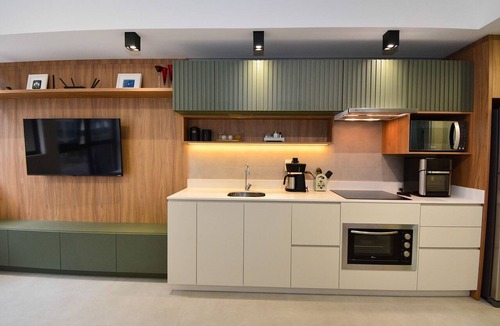 Trindade Apartment | Studio com garagem em frente a UFSC e HU