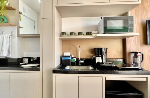 Alto da Gloria Apartment | Studio compacto próximo CoutoPereira com Ar e vaga