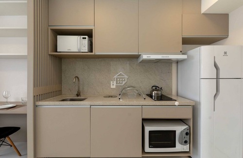 Partenon Apartment | Studio Cubanos | Hub Tecnológico + Lado da PUCRS