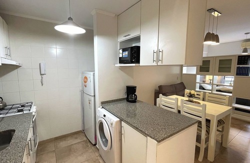 Flores Apartment | Studio in modern complex with 24-hour security