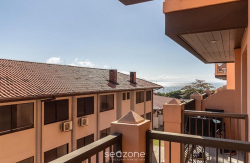 Jurere Apartment | Studio in seaside resort Jurerê Beach JBV165