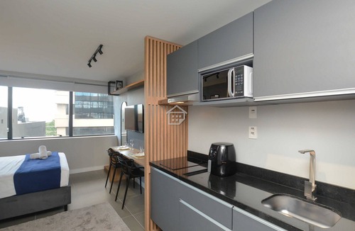 Tres Figueiras Apartment | Studio Moderno e Elegante na Carlos Gomes
