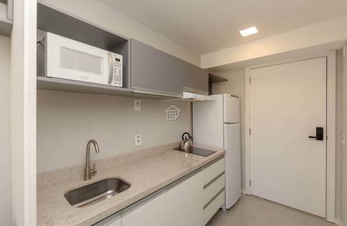 Partenon Apartment | Studio Moderno | Tecnopuc + Hospital São Lucas