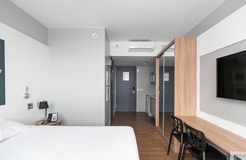 Batel Apartment | Studio Premium Batel - HSB006