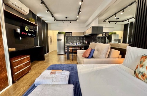 Matriz Apartment | Studio reformado no Batel para 4, piscina aquecida e Shopping Curitiba em frente