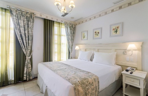 Jurere Resort | Studio with Pool View - IL Campanário - Jurerê Internacional