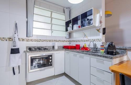Higienopolis Apartment | Stylish & Charming in Consolação/Higienópolis Parking 3rd Guest Free