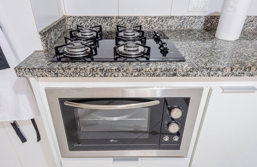 Higienopolis Apartment | Stylish & Charming in Consolação/Higienópolis Parking 3rd Guest Free