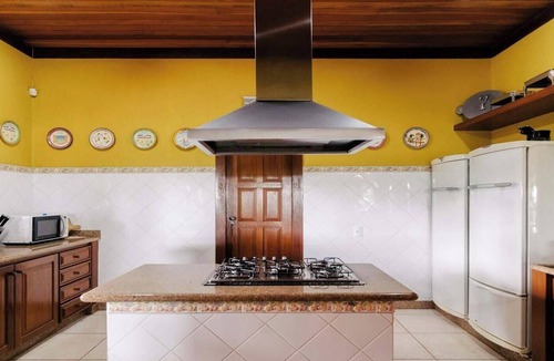 Venda Nova Do Imigrante House | Suíte com vista para o Pico do Forno Grande