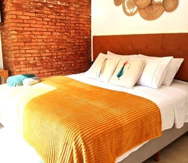 Itaoca House | Suíte Casal no Centro de Guararema - Vilarejo