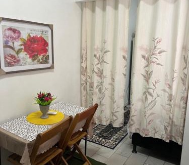 Umarizal Apartment | Suíte com cozinha em área nobre
