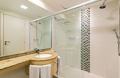 Jurere Apartment | Suite w/Pool View in Luxury Resort Jurerê JBV348