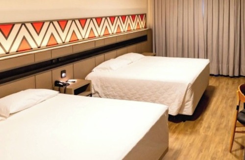 Foz do Iguacu Hotel | Sunny Superior Double Room | Free Breakfast, 3 Pools & 3 mi to IGU Airport