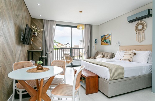 Santo Antonio de Lisboa Apartment | Sunset | Sea View Pool | Gastronomy #SAL03