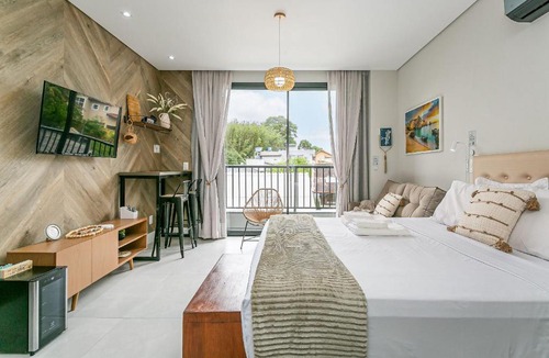 Santo Antonio de Lisboa Apartment | Sunset | Sea View Pool | Gastronomy #SAL03
