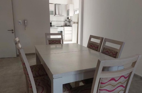Lanus Apartment | Temporarios donbasi 3amb amplio y luminoso con cochera