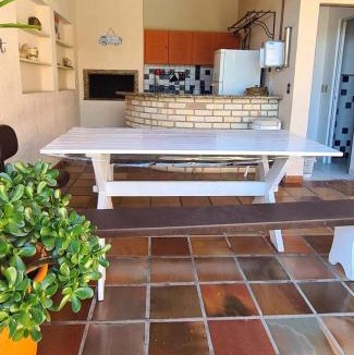 Velha House | Theora Quarto Amora
