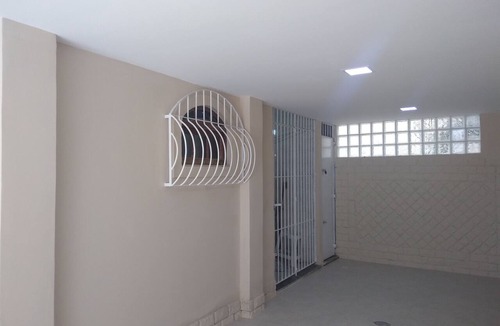 Rio das Ostras House | Three-story house, recently renovated, excellent location.
