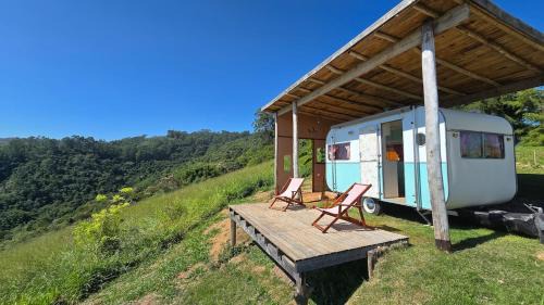 Cacapava Ski Chalet | Trailer no topo da montanha com vista panorâmica