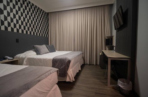 Sorriso Hotel | Tranquil Room for Business & Leisure | Free Breakfast | Youth Square - 0.8 mile