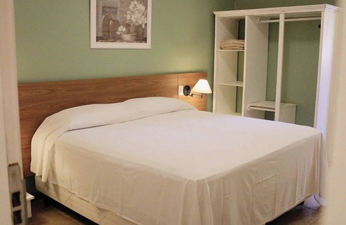 Cassino Hotel | Tranquil Room w/Outdoor Pool Access – Your Peaceful Weekend Adventure