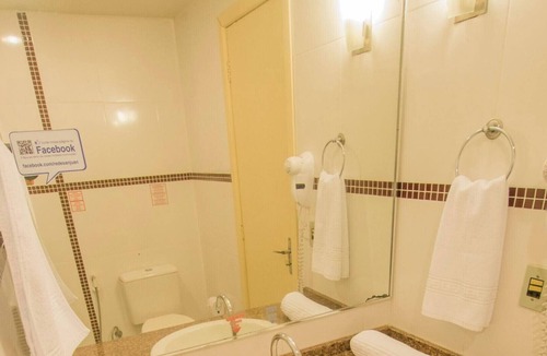Foz do Iguacu City Centre Hotel | Twin Room | Free Breakfast | Near Iguazu National Park