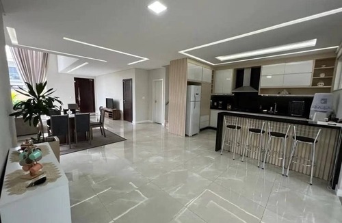 Nossa Senhora da Paz House | Two-story house with pool near beaches and Beto Carrero World theme park.