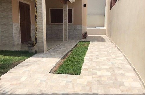 Caraguatatuba House | Two-story house with pool, 5 bedrooms, and 700 meters from Massaguaçú beach.
