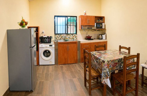 Luque House | ​Ulises House: Private & Secure Home with a Garden