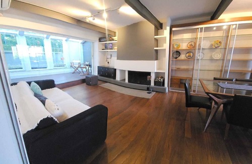 Auxiliadora House | Urban oasis. Plenty of space, comfort, quiet and security.