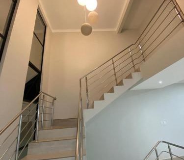 Regiao do lago House | Villa Serena Garden - Suíte com Hidromassagem - Ideal Casal