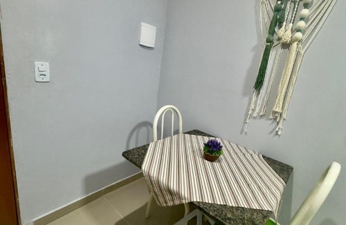 Monte Belo Apartment | Vitória Aconchego - aconchegante, para casal, com ar-condicionado em Vitória