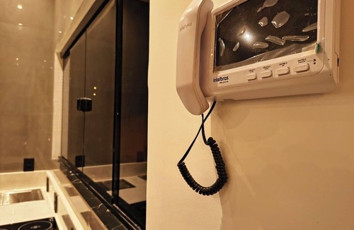 Funilandia House | VOICE-CONTROLLED HOME - 86-INCH TV