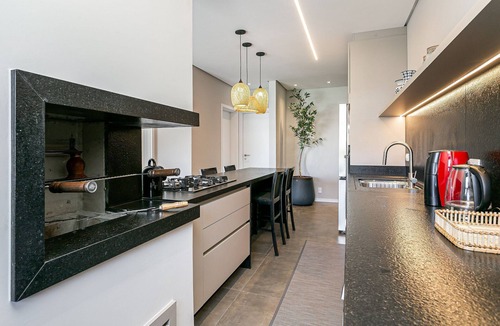 Cachoeira do Bom Jesus Apartment | Wi-Fi 400mb Smart TV 50 inches Beach 1.5 km #CHA13