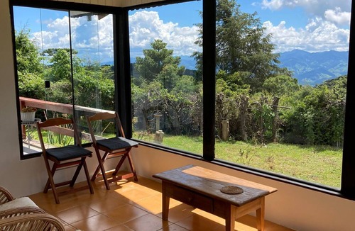 Alto da Boa Vista House | Wonderful 8-bedroom house in Campos do Jordão perfect for groups