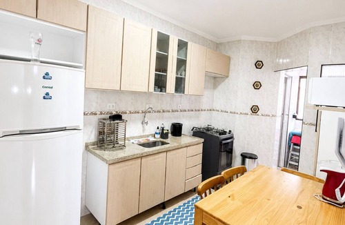 Vila Luis Antonio Apartment | Your perfect retreat in Guarujá, just steps from the sea.