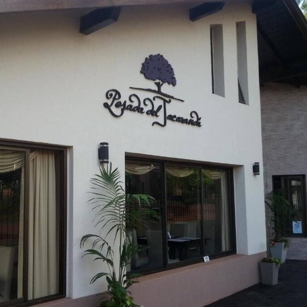 Posada Del Jacarandá