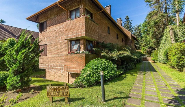 1-br Apartment w Fireplace in Gramado-rs Dva0103