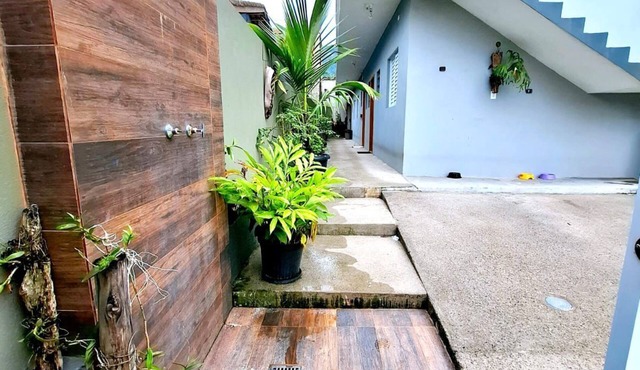 1 minute from the beach. Apartment with kitchen, barbecue area and much more.